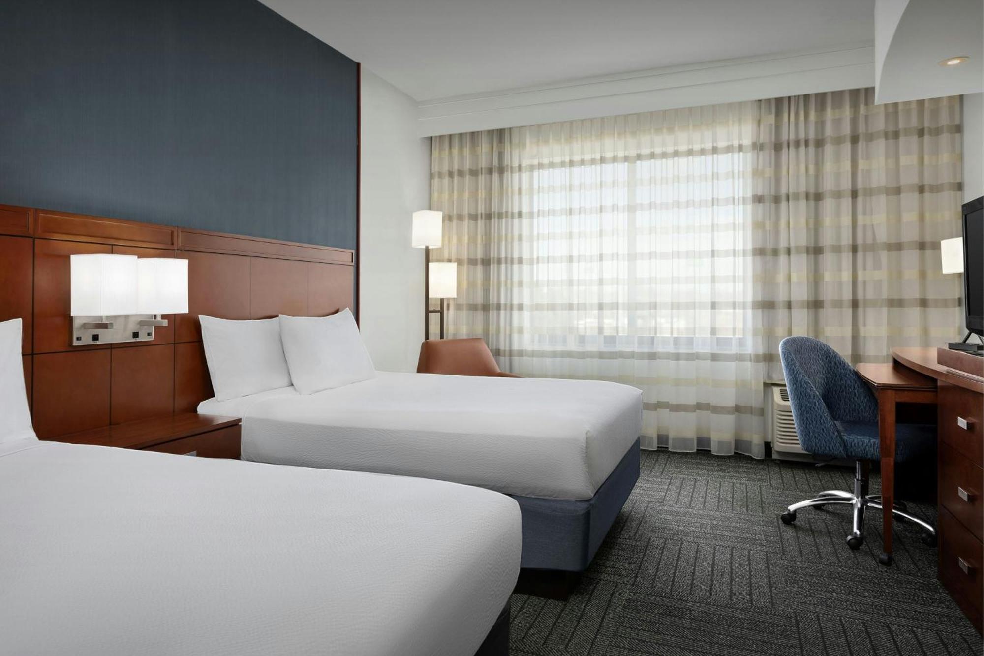 Hotel Courtyard By Marriott Salisbury Exterior foto